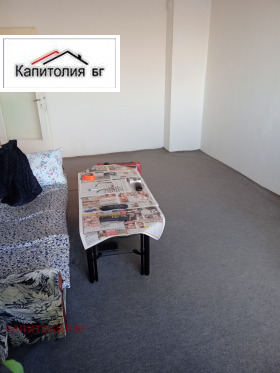 1 Schlafzimmer Wazroschdenzi, Kardschali 5