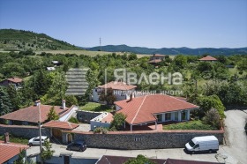 Продава  Къща, с. Горна Василица