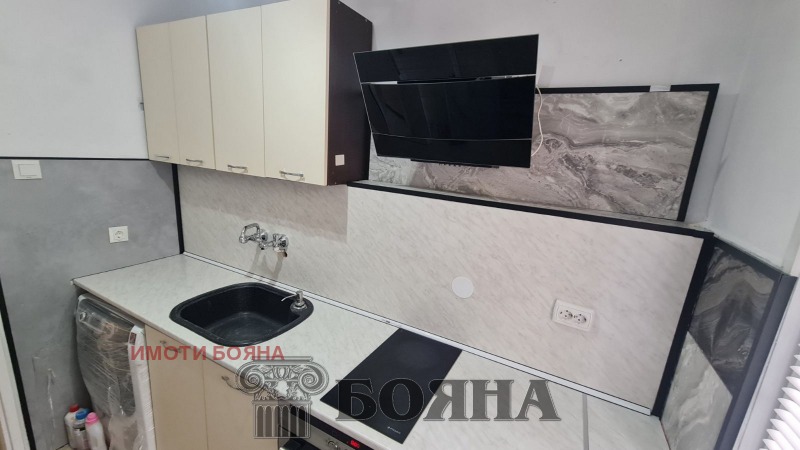 Продава  3-стаен град Русе , Възраждане , 70 кв.м | 36332360 - изображение [12]