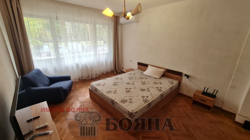 Продава  3-стаен град Русе , Възраждане , 70 кв.м | 36332360 - изображение [8]