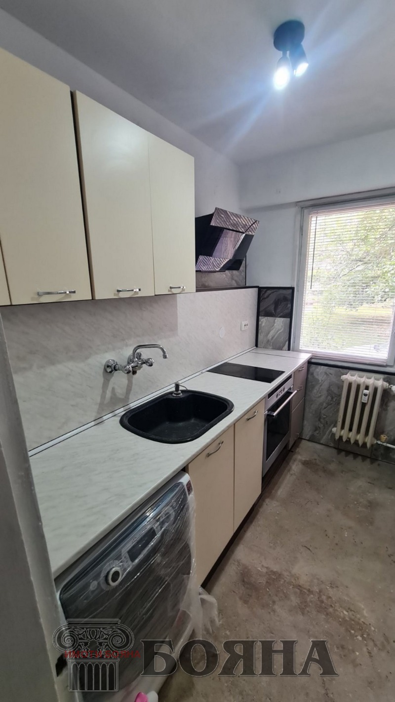 Продава  3-стаен град Русе , Възраждане , 70 кв.м | 36332360 - изображение [11]