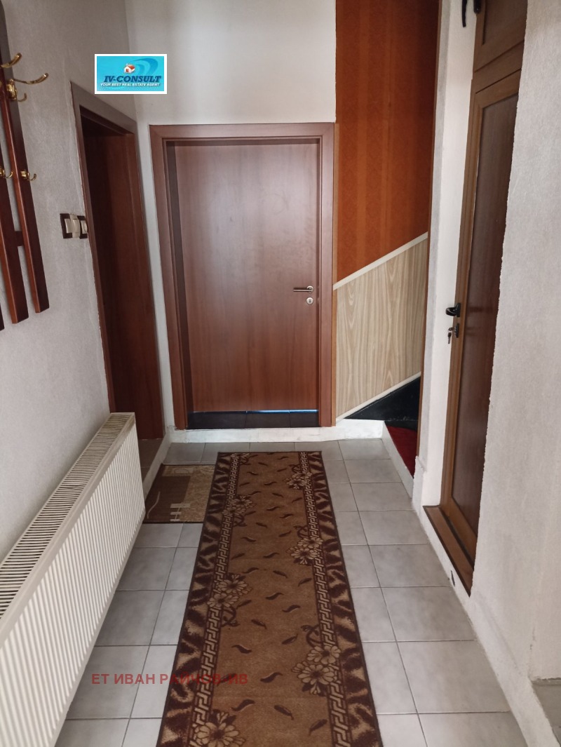 Продава КЪЩА, гр. Дупница, област Кюстендил, снимка 3 - Къщи - 52302843