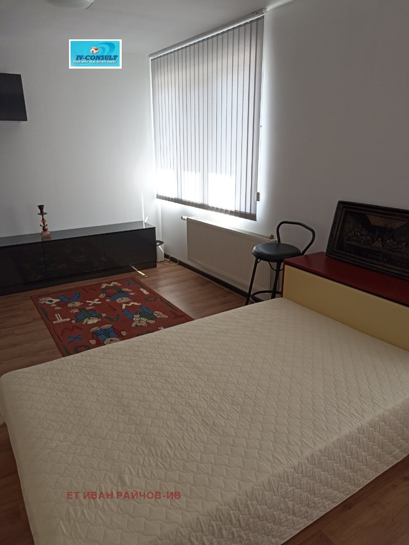 Продава КЪЩА, гр. Дупница, област Кюстендил, снимка 10 - Къщи - 52302843