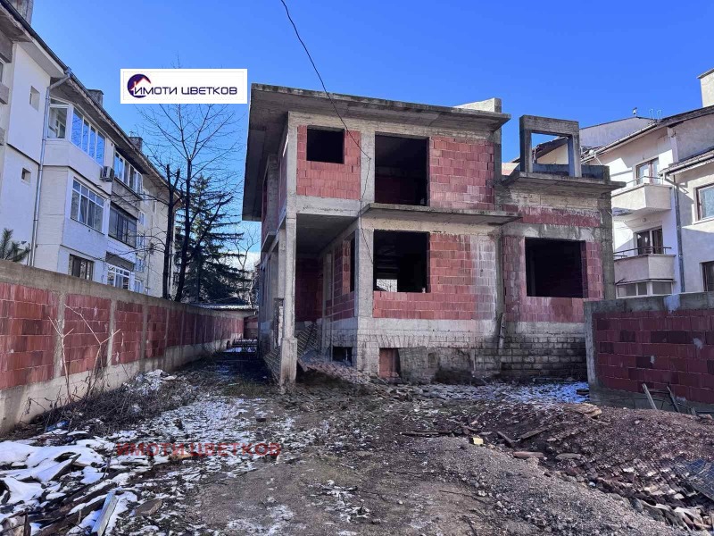 Продава КЪЩА в град Враца, Център - 380 кв.м / 385 000 € » 752 994.55 лв., ИМОТИ ЦВЕТКОВ