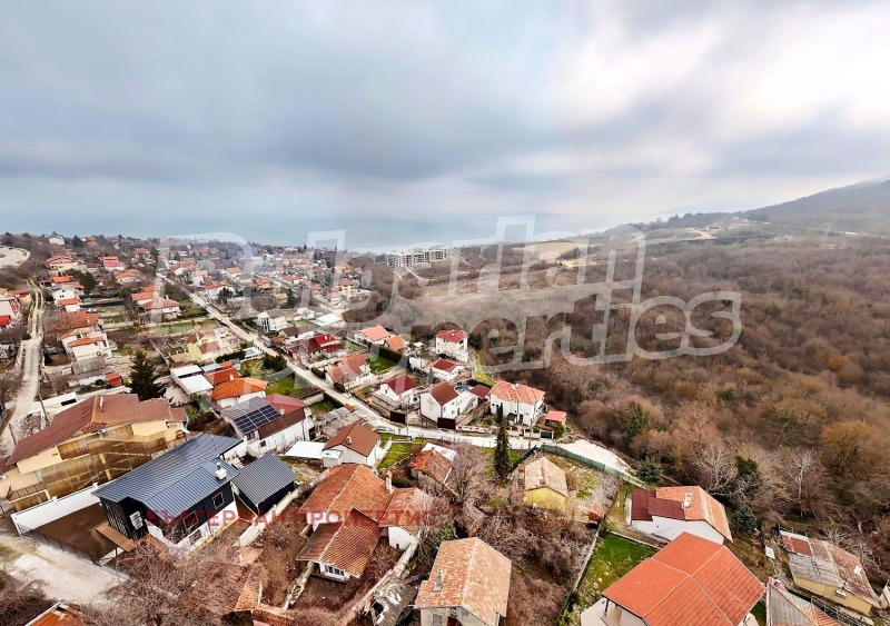 Продава ВИЛА в област Добрич, гр. Балчик - 60 кв.м / 64 900 € » 126 933.37 лв., БЪЛГЕРИАН ПРОПЕРТИС