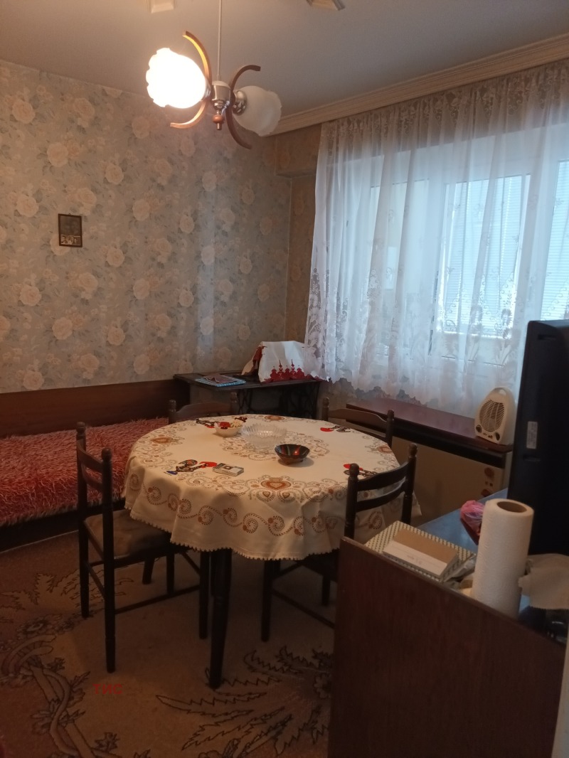 For Sale  1 bedroom Kyustendil , Ilyo voyvoda , 65 sq.m | 73502971 - image [2]