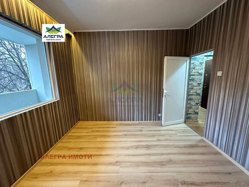 Продава 2-СТАЕН, гр. Пазарджик, Запад, снимка 2 - Апартаменти - 53511232