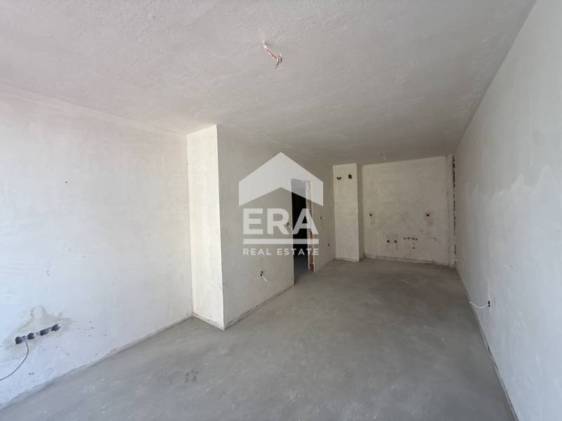 Продава 2-СТАЕН, гр. Варна, Левски 1, снимка 2 - Апартаменти - 55048027