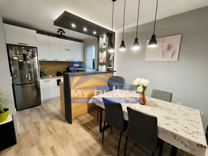 Продава  3-стаен град Шумен , Център , 86 кв.м | 37026034 - изображение [2]