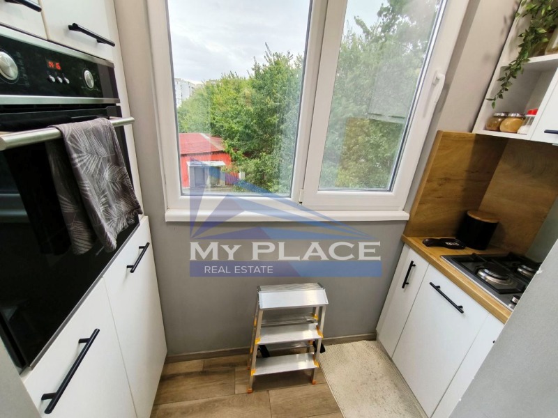 Продава  3-стаен град Шумен , Център , 86 кв.м | 37026034 - изображение [6]