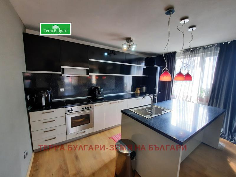 Προς πώληση  σπίτι Περνηκ , ΤΣαρκβα , 240 τ.μ | 24938673 - εικόνα [4]