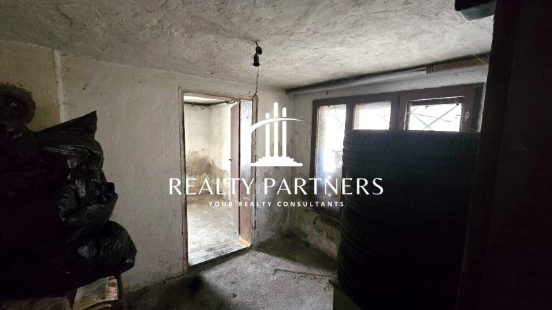 Продава  Къща град Перник , Пригаров район , 240 кв.м | 22732388 - изображение [12]