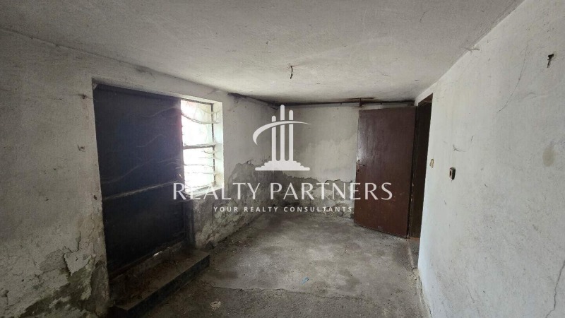 Продава  Къща град Перник , Пригаров район , 240 кв.м | 22732388 - изображение [13]