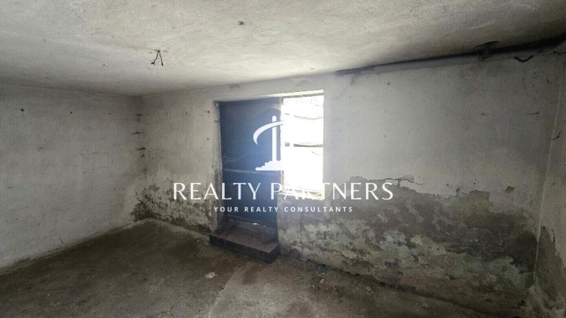 Продава  Къща град Перник , Пригаров район , 240 кв.м | 22732388 - изображение [14]