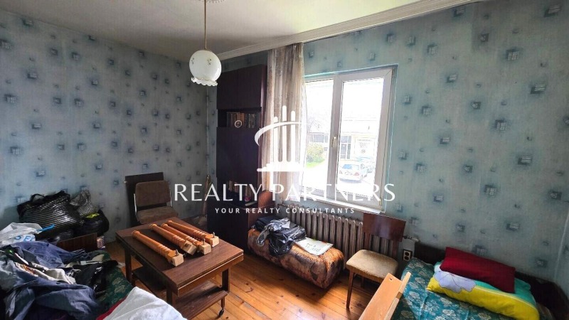 Продава  Къща град Перник , Пригаров район , 240 кв.м | 22732388 - изображение [16]