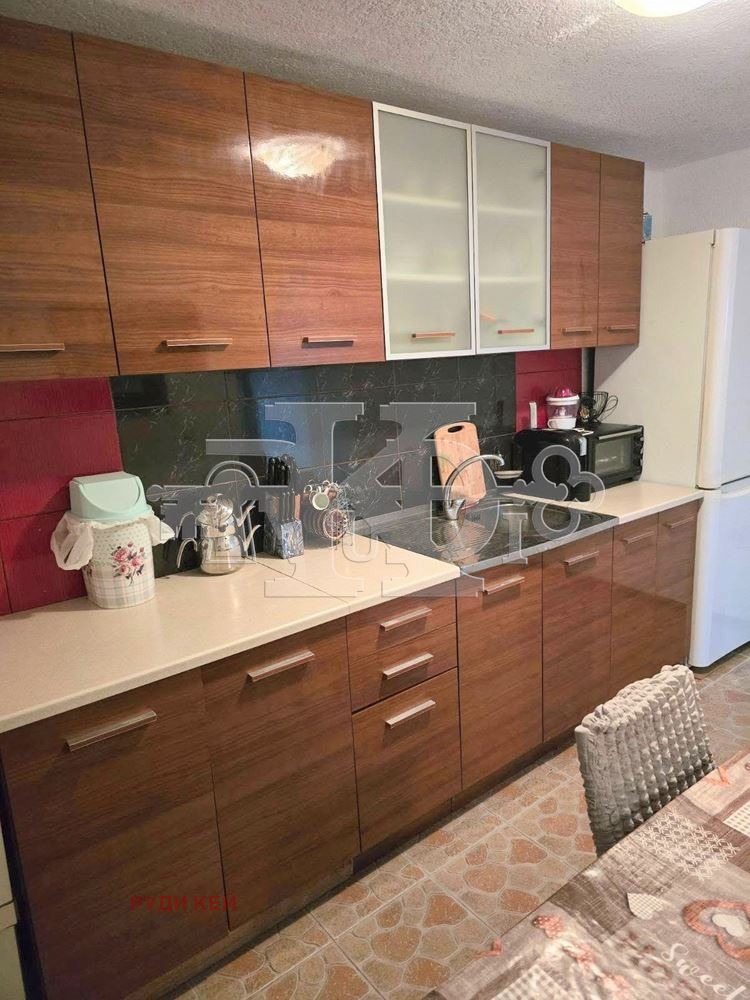 Продава КЪЩА, гр. Провадия, област Варна, снимка 7 - Къщи - 53522961