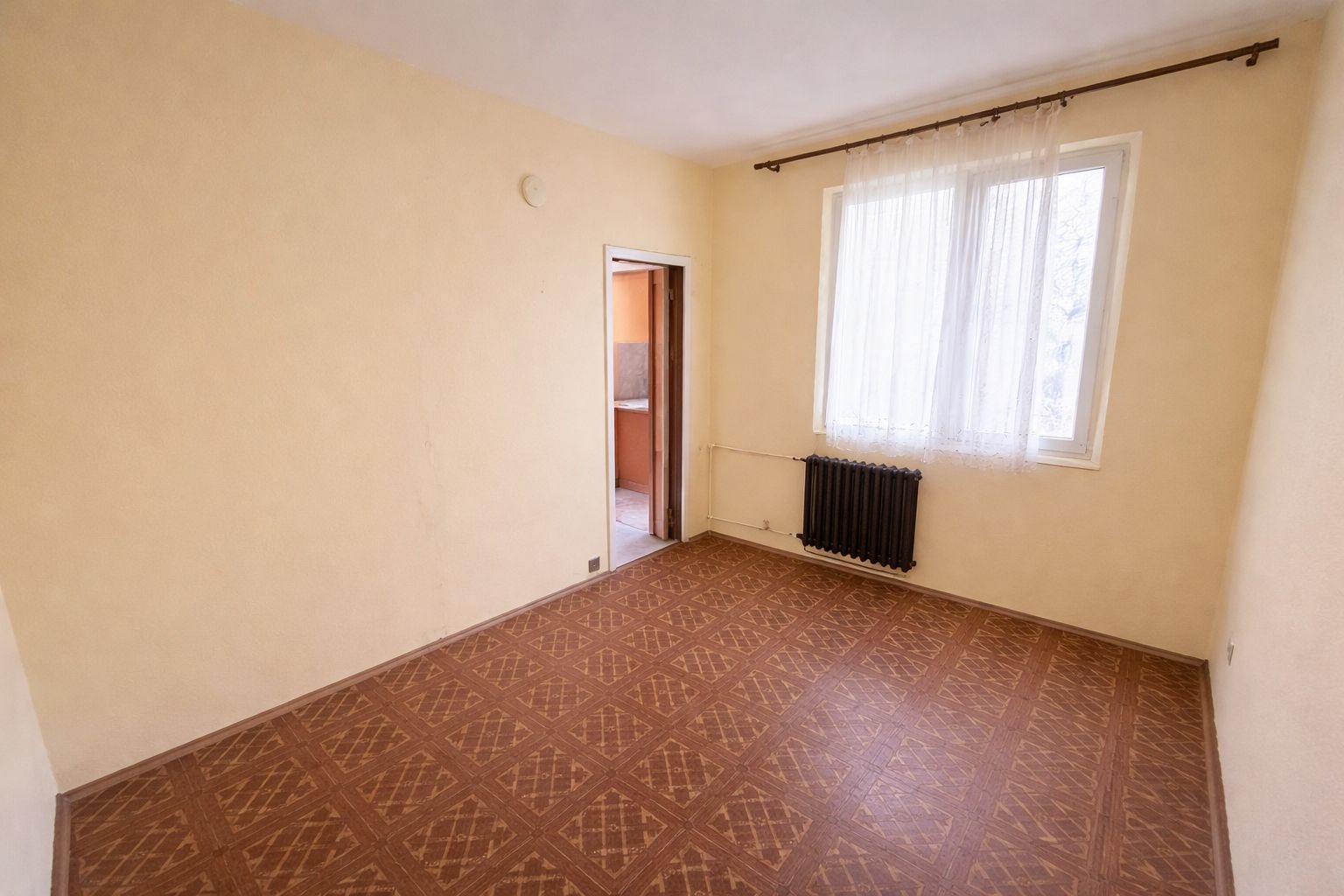 Продава МНОГОСТАЕН, гр. Варна, Младост 2, снимка 4 - Апартаменти - 54641714