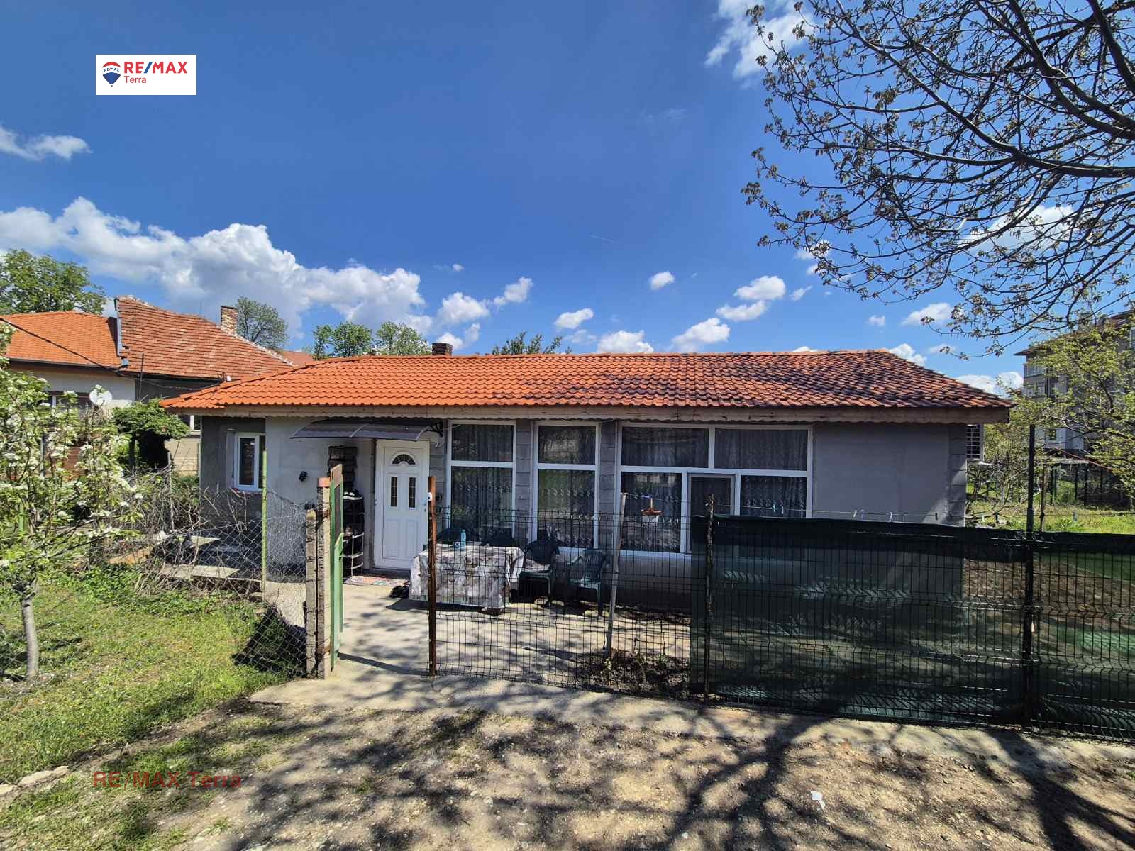 Продава КЪЩА, гр. Левски, област Плевен, снимка 9 - Къщи - 54290246