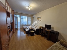 1 chambre Graf Ignatiev, Yambol 1