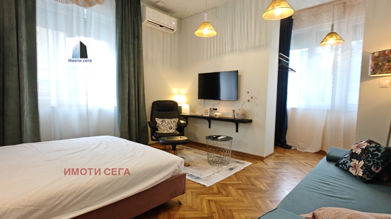 En venta  2 dormitorios Plovdiv , Tsentar , 76 metros cuadrados | 95659484 - imagen [11]