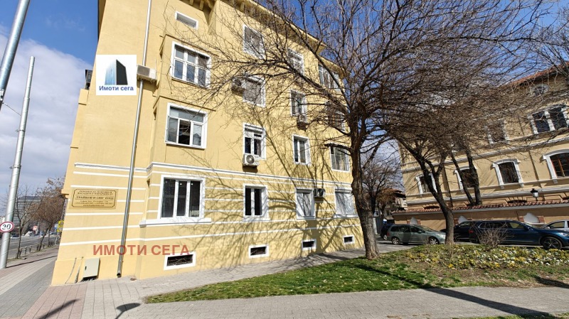 En venta  2 dormitorios Plovdiv , Tsentar , 76 metros cuadrados | 95659484 - imagen [17]
