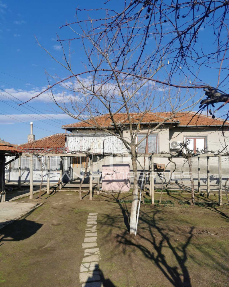 Продава  Къща област Пловдив , с. Голям чардак , 100 кв.м | 44559758