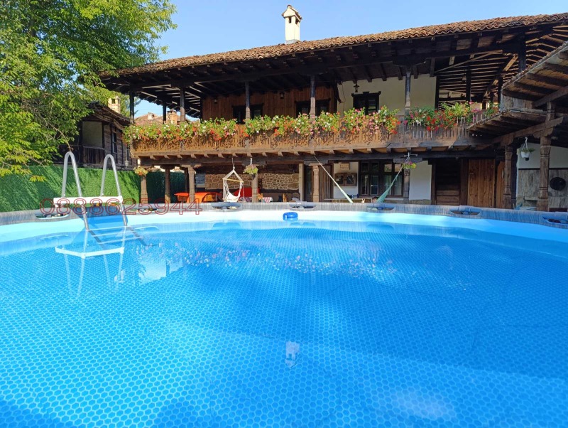 Продава КЪЩА, гр. Елена, област Велико Търново