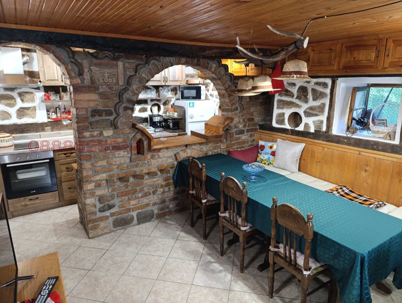 Продава КЪЩА, гр. Елена, област Велико Търново, снимка 11 - Къщи - 52804856