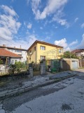 Продава ЕТАЖ ОТ КЪЩА, гр. Русе, Родина 2, снимка 1