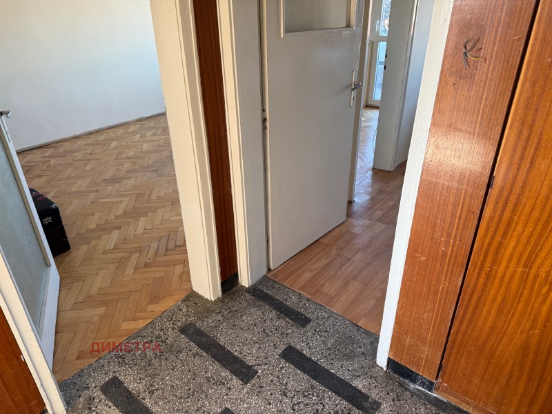Продава  2-стаен град Пловдив , Кършияка , 84 кв.м | 41279981 - изображение [2]