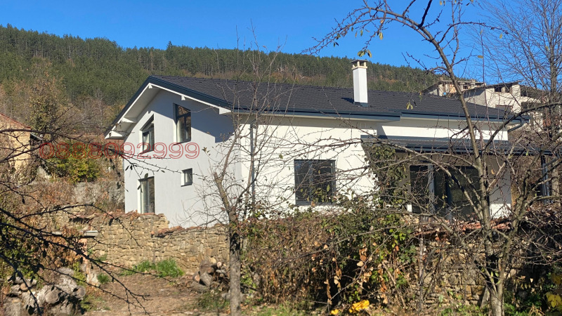 Na prodej  Dům oblast Veliko Tarnovo , Prisovo , 236 m2 | 35709757 - obraz [2]