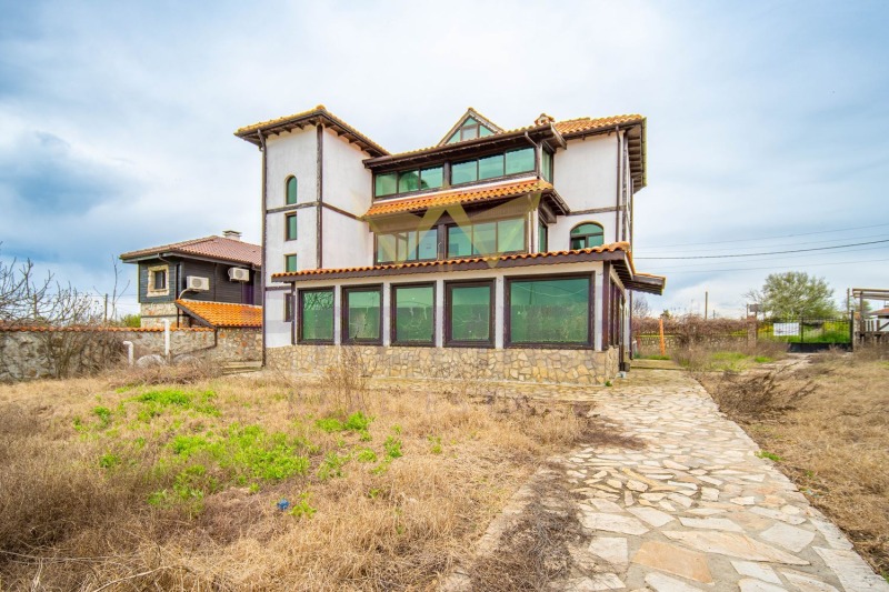 Продава КЪЩА, с. Тюленово, област Добрич, снимка 3 - Къщи - 53084185