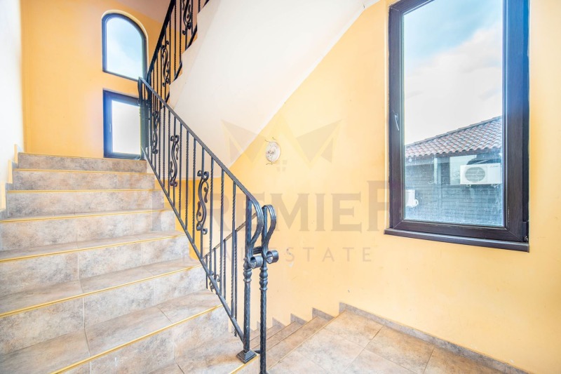 Продава КЪЩА, с. Тюленово, област Добрич, снимка 9 - Къщи - 53084185