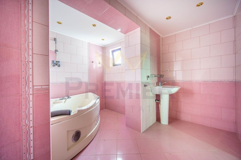 Продава КЪЩА, с. Тюленово, област Добрич, снимка 12 - Къщи - 53084185