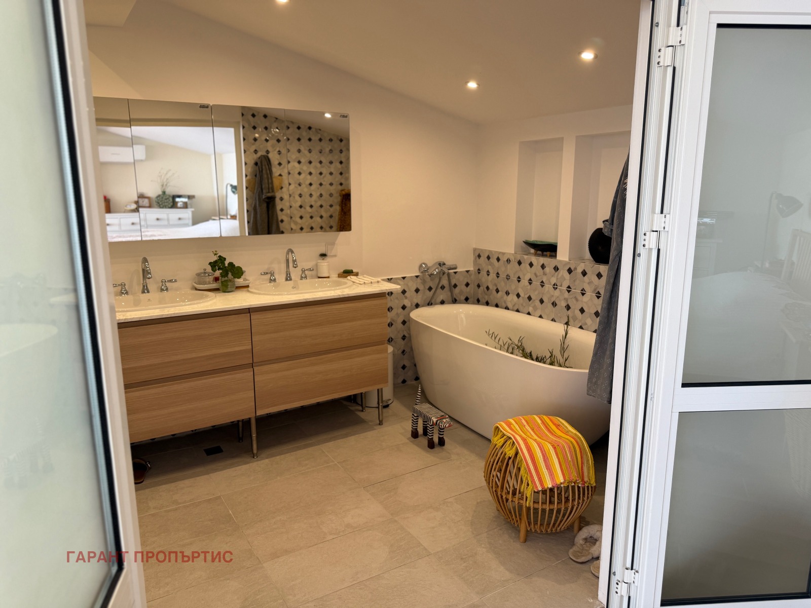 ������� ������� | Imot.bg � ����������� 12