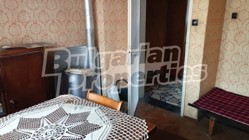 Продава 2-СТАЕН, гр. Разград, Център, снимка 12 - Апартаменти - 52636791