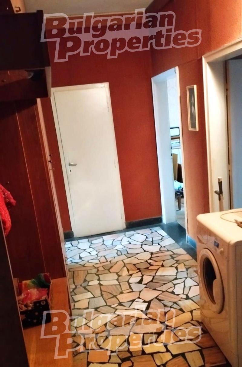 Продава 2-СТАЕН, гр. Разград, Център, снимка 16 - Апартаменти - 52636791