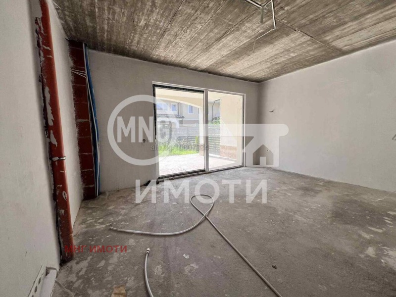 En venta  Casa Plovdiv , Ostromila , 388 metros cuadrados | 44306838 - imagen [3]