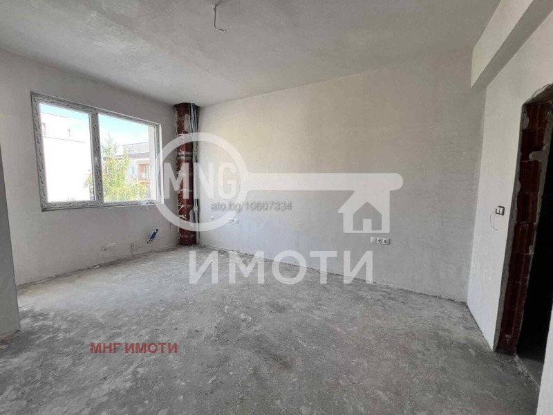 En venta  Casa Plovdiv , Ostromila , 388 metros cuadrados | 44306838 - imagen [6]