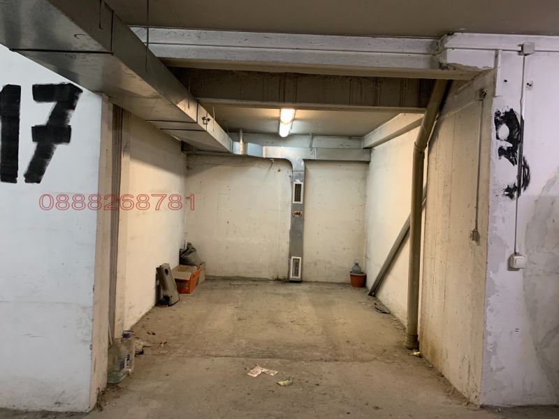 En venta  Cochera Sofia , Mladost 1A , 16 metros cuadrados | 43037680