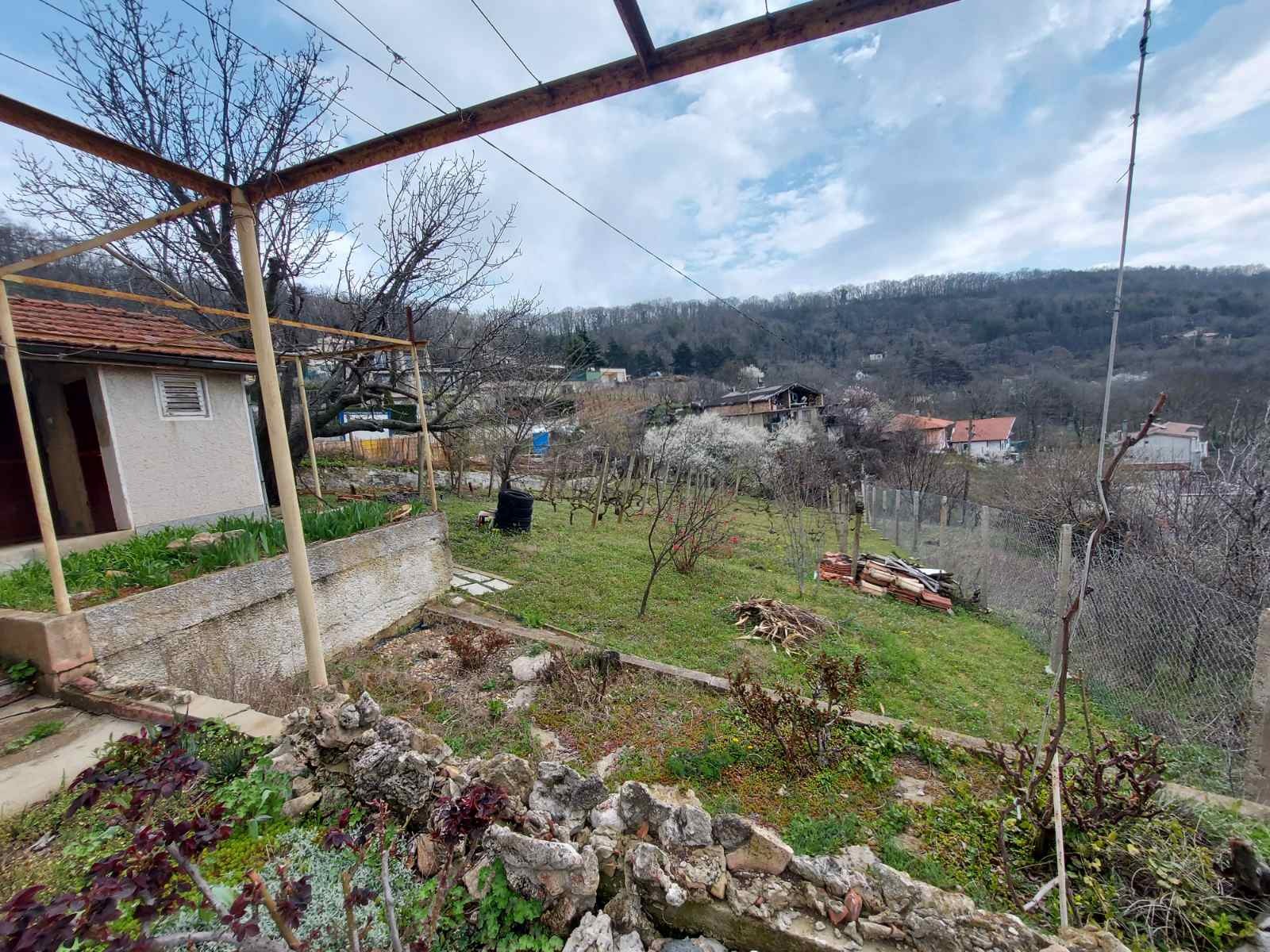 Продава ВИЛА, гр. Варна, м-т Сотира, снимка 2 - Вили - 51903122