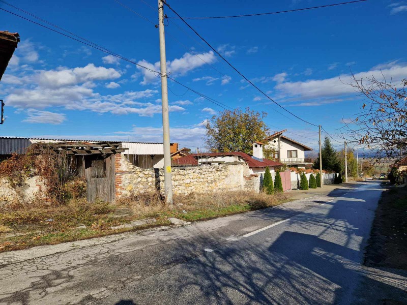 Продава МАГАЗИН в област Пазарджик, с. Паталеница - 243 кв.м / 80 000 € » 156 466.40 лв., ЧАСОВНИКА