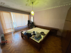 In vendita 1 camera da letto