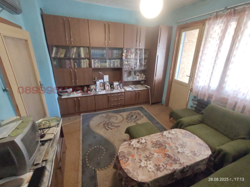 Продава ЕТАЖ ОТ КЪЩА, гр. Първомай, област Пловдив, снимка 14 - Етаж от къща - 52784269