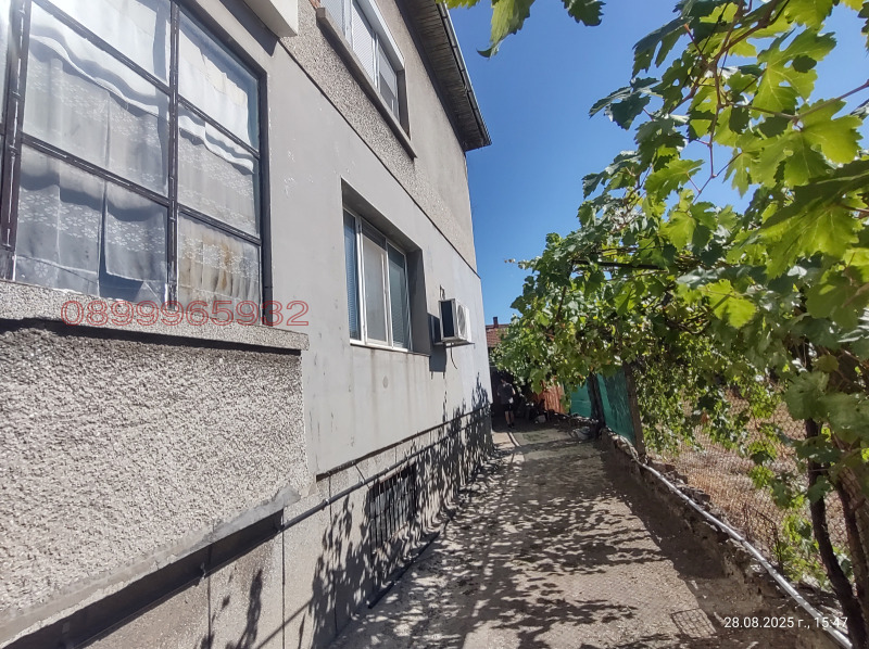 Продава ЕТАЖ ОТ КЪЩА, гр. Първомай, област Пловдив, снимка 17 - Етаж от къща - 52784269