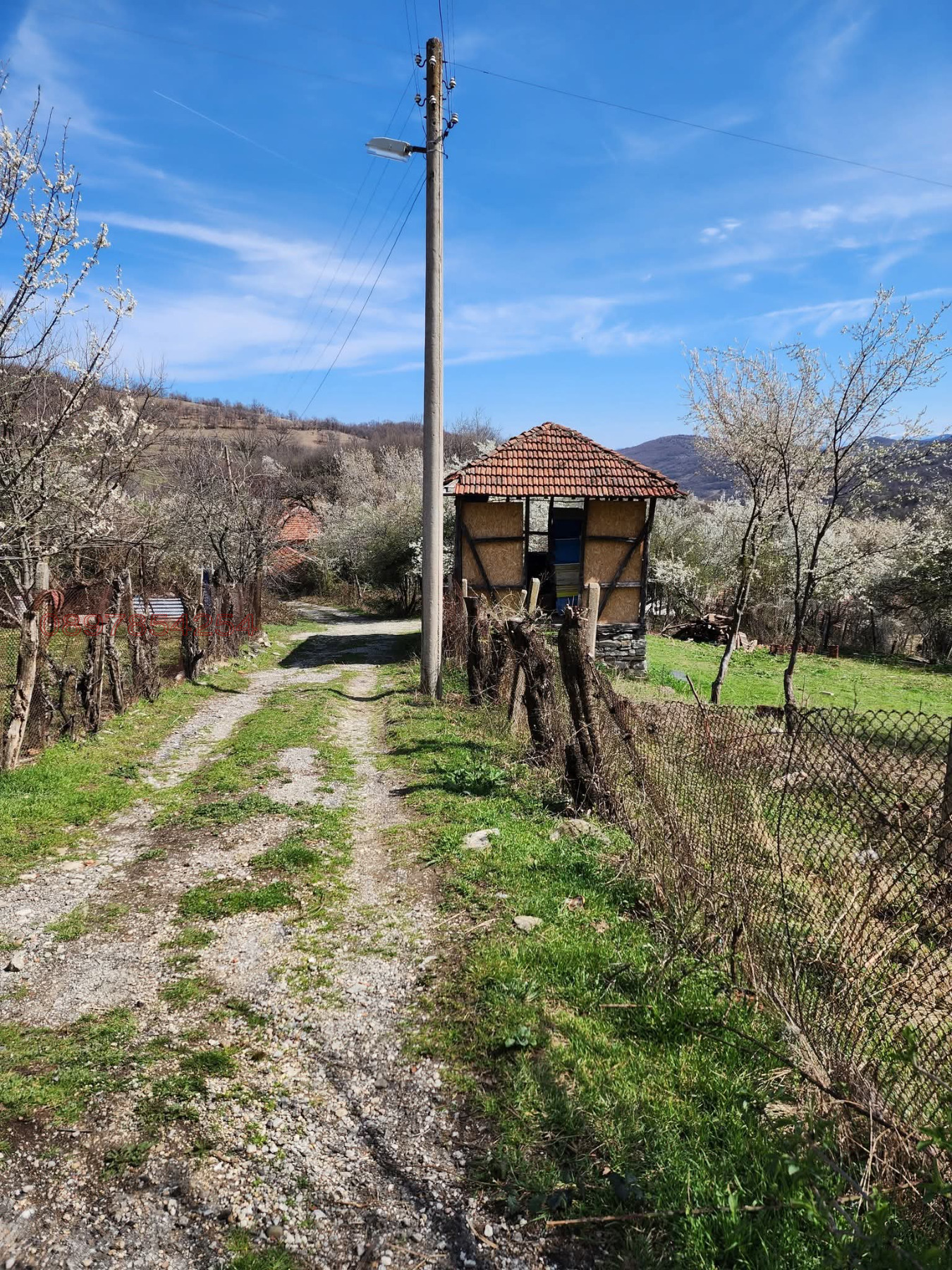 Продава КЪЩА, с. Липница, област София област, снимка 14 - Къщи - 54339567