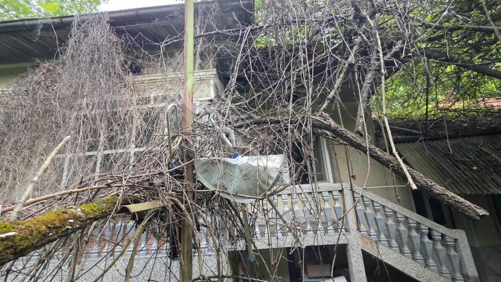 Продава КЪЩА, с. Хотница, област Велико Търново, снимка 3 - Къщи - 54759796