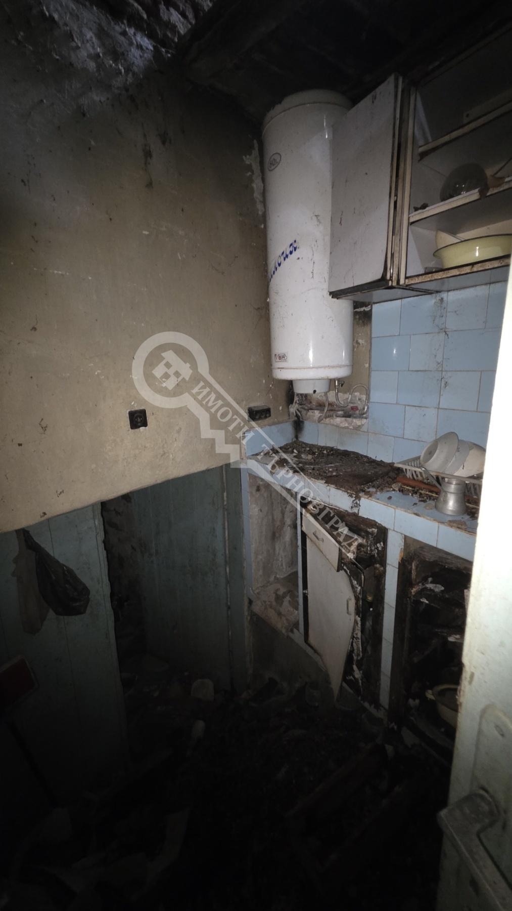 Продава КЪЩА, с. Хотница, област Велико Търново, снимка 12 - Къщи - 54759796