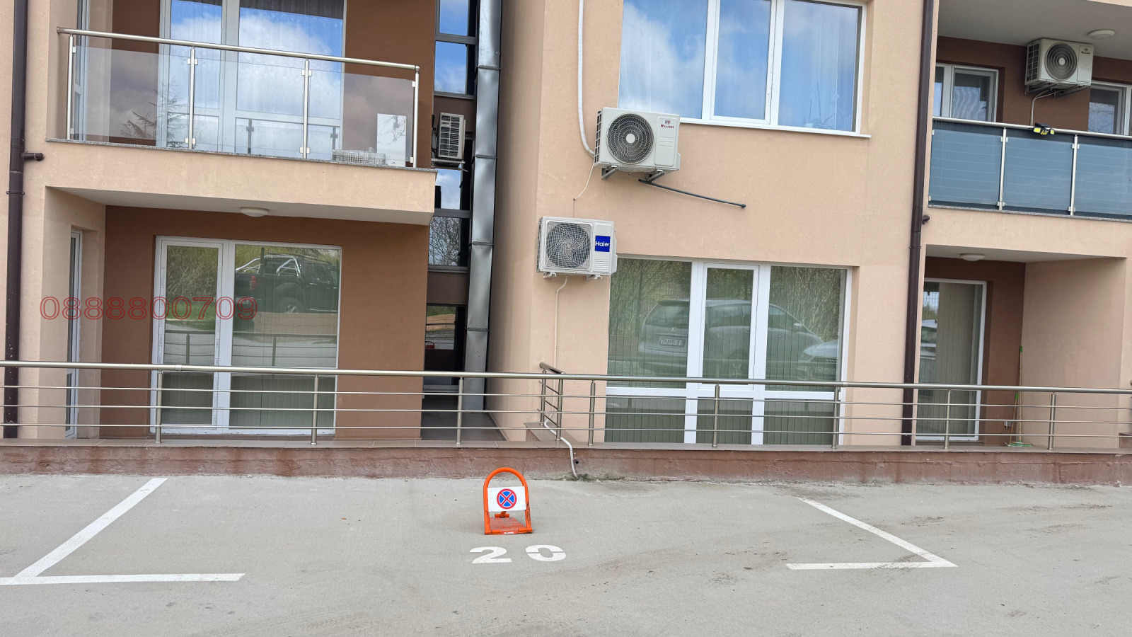 Продава ГАРАЖ, ПАРКОМЯСТО, гр. Варна, Владислав Варненчик 1, снимка 6 - Гаражи и паркоместа - 54177251