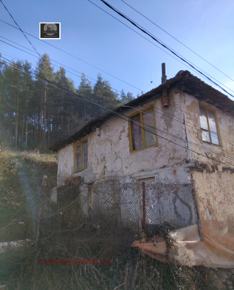 КЪЩА